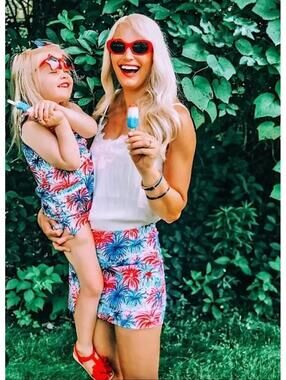 Lilly Pulitzer Feelin’ Sparks Tate Skirt Size 4 Rare Print